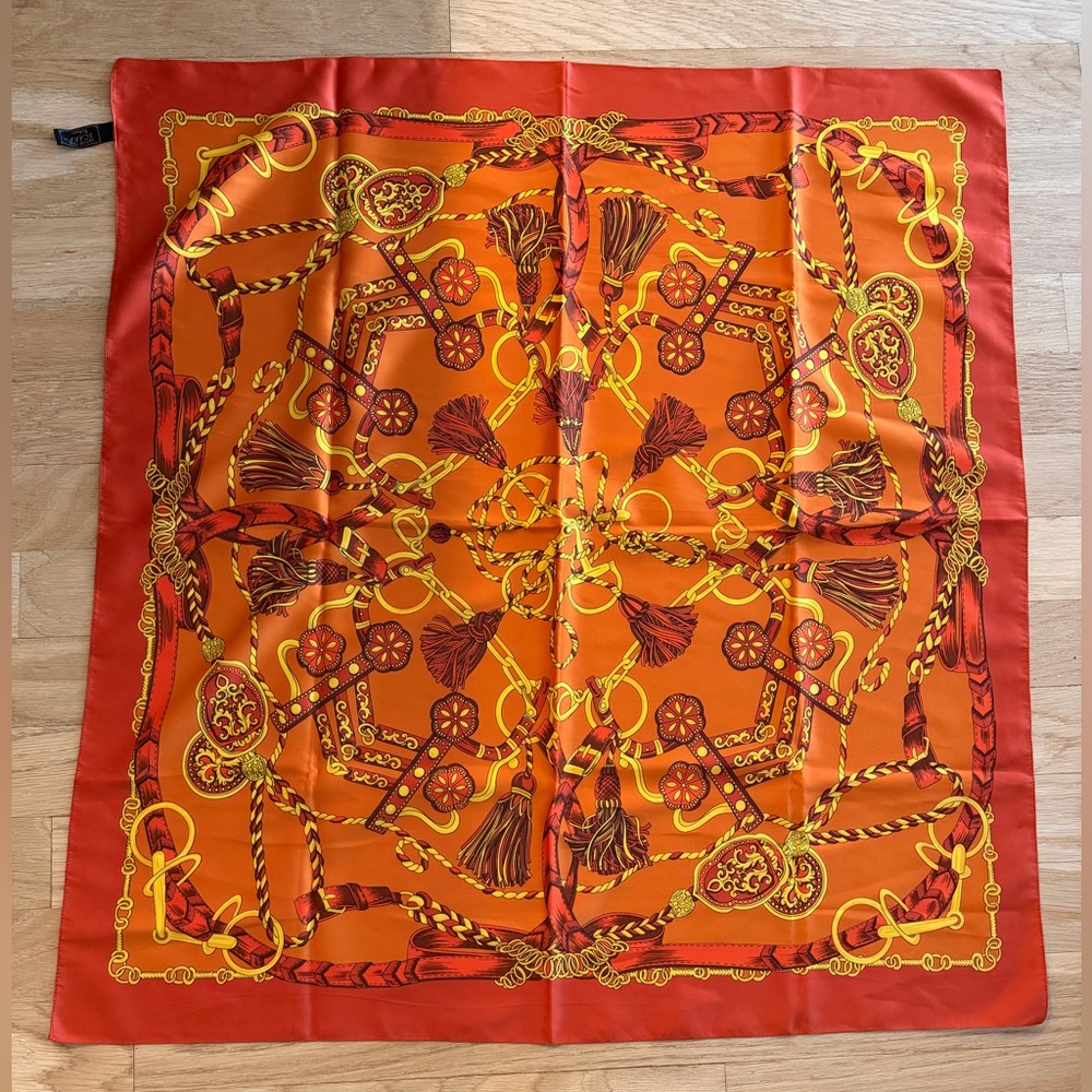 Vintage Art of the Scarf Tie Rack